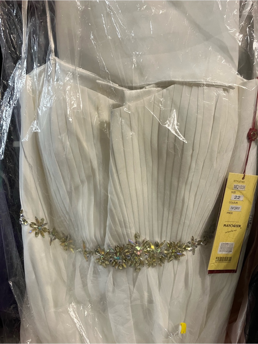 🆕 size 22 women’s Ivory chiffon  Dress with bling drop empire waist